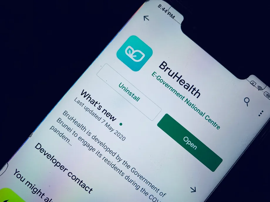 Le Brunei présente le premier dépistage national de santé par IA au monde et des innovations lors d’une exposition à l’UBD