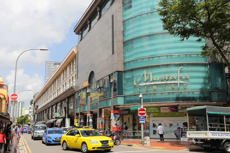 Les commerçants singapouriens lorgnent sur Johor Bahru : opportunités et obstacles à l’expansion