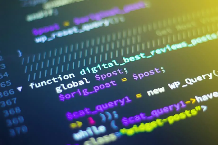 Qwen3-Coder d’Alibaba : un puissant outil d’IA pour le développement qui suscite des inquiétudes en matière de sécurité en Occident