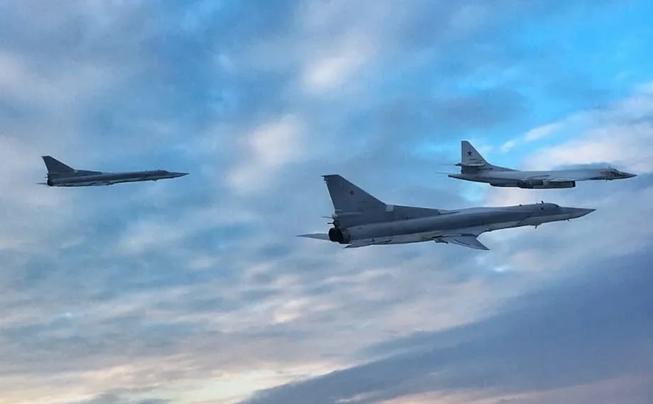 Des analystes russes envisagent des frappes de missiles contre le Japon : les tensions montent en Asie du Nord-Est