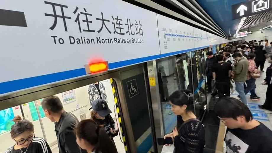 Les métros chinois augmentent leurs tarifs et réduisent leur offre face à des pertes croissantes : perspectives nationale et mondiale