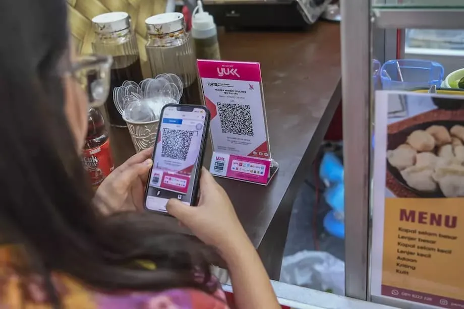 L’Indonésie et la Chine lancent un test de paiement transfrontalier par QR code : une nouvelle ère pour les transactions numériques en Asie