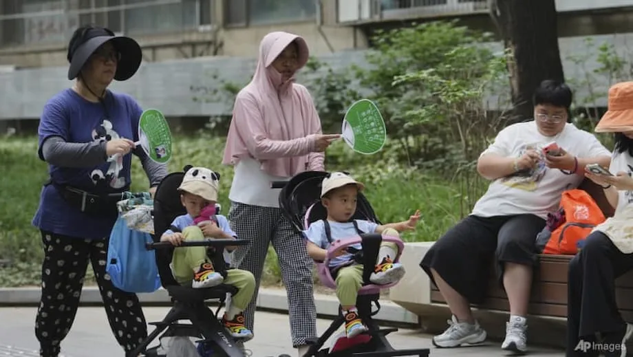 La politique chinoise de subvention à la garde d’enfants suscite un débat sur l’exclusion des mères célibataires