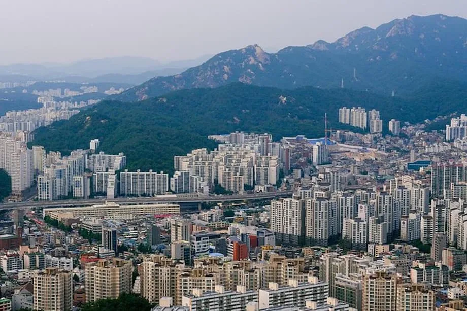 Le tour de vis de la Corée du Sud sur les acheteurs étrangers de logements : nouvelles règles, tensions croissantes et contexte mondial