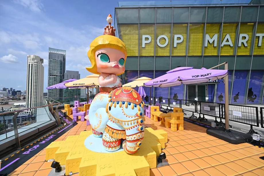 Bangkok accueille le plus grand magasin POP MART du monde à ICONSIAM : un univers culturel et féérique dédié aux objets de collection