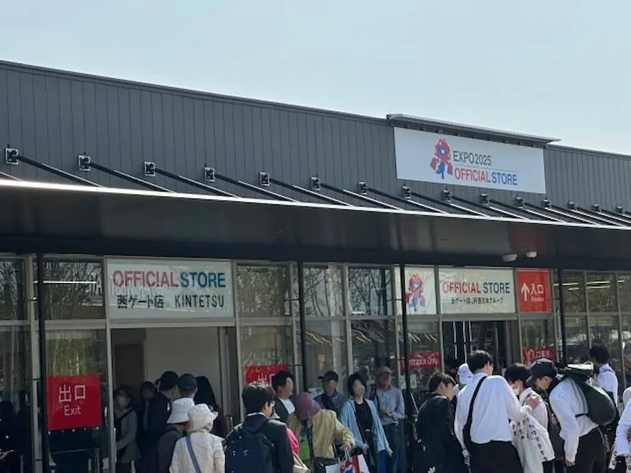Des photographes ferroviaires arrêtés pour vol à l’étalage à l’Expo d’Osaka : un scandale qui met en lumière une sous-culture et les enjeux de sécurité