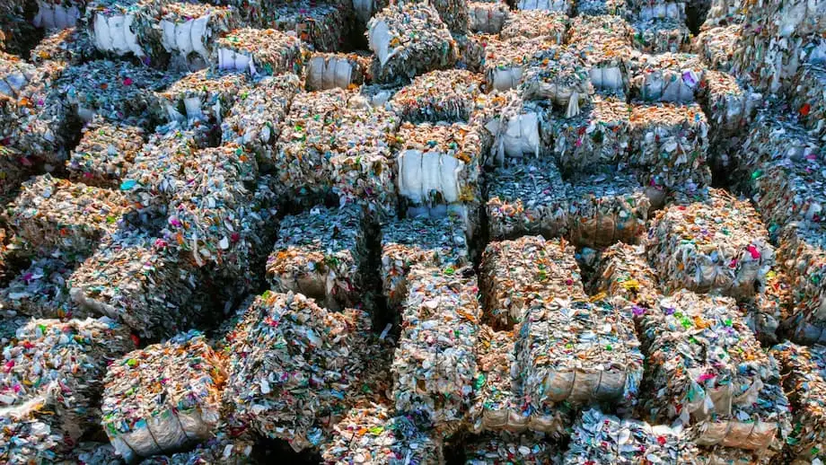 Une nouvelle méthode en une seule étape transforme les déchets plastiques en essence : une équipe sino-américaine établit une nouvelle référence en matière de recyclage