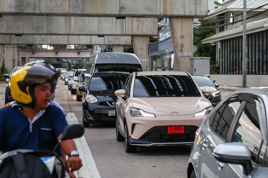 Comment les investissements chinois transforment l’industrie thaïlandaise des véhicules électriques