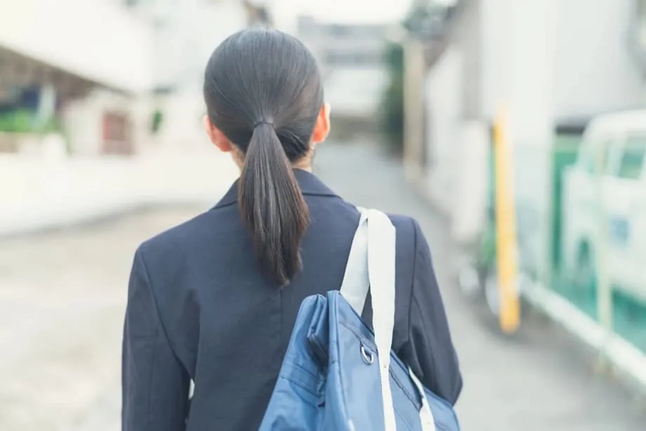 Pourquoi la fin des vacances d’été est si douloureuse pour les adolescents japonais : décryptage d’une crise nationale