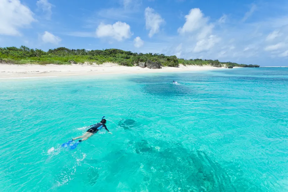 Séjour balnéaire à Okinawa : l’escapade tropicale du Japon
