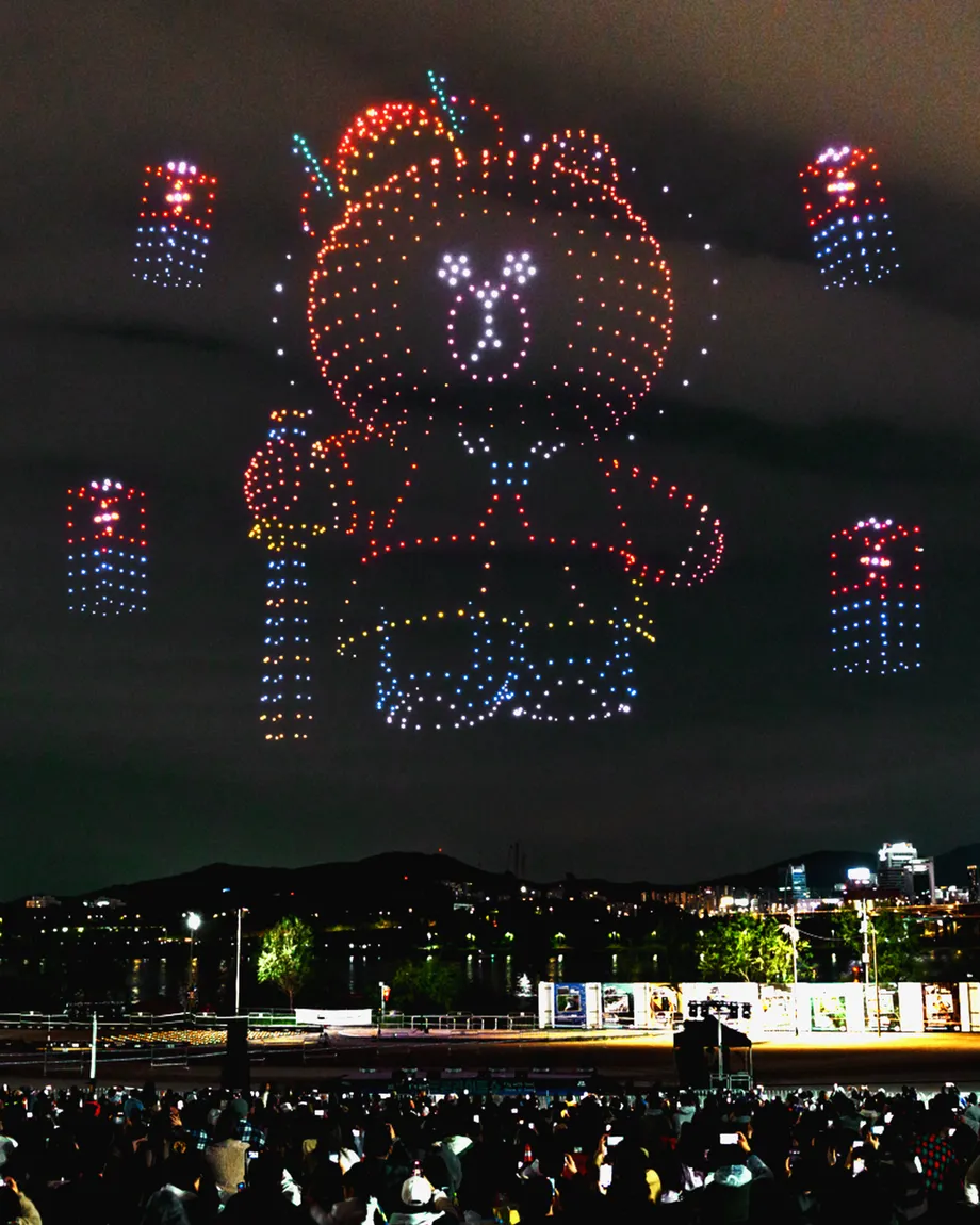 KPop Demon Hunters s’envolent à Séoul pour un spectacle de 1 200 drones au-dessus du fleuve Han