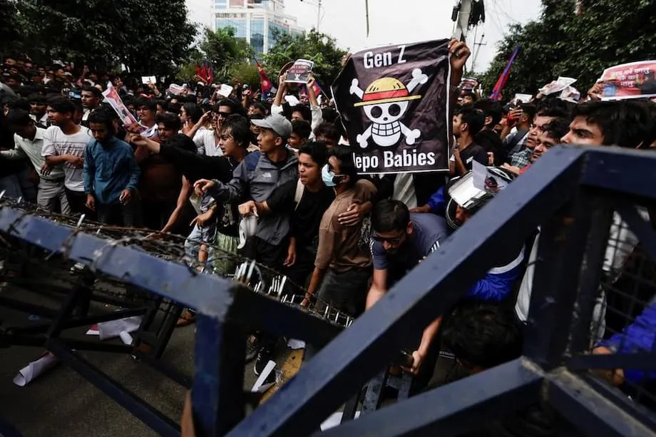 Comment le drapeau au chapeau de paille de One Piece est devenu le symbole de ralliement de la génération Z en Asie