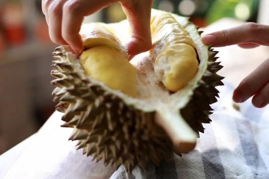 Des relais impériaux de litchis à un service express moderne pour les durians : la Chine s’empresse de satisfaire un goût grandissant