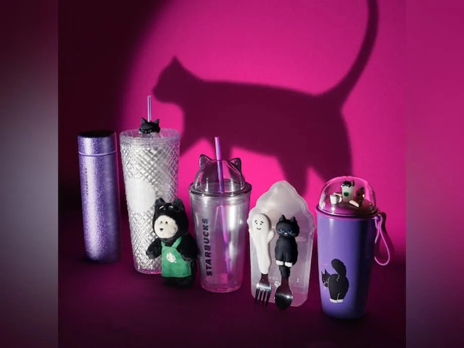 Starbucks Japan dévoile sa collection Halloween 2025 au chat noir et son Frappuccino à l’açaï