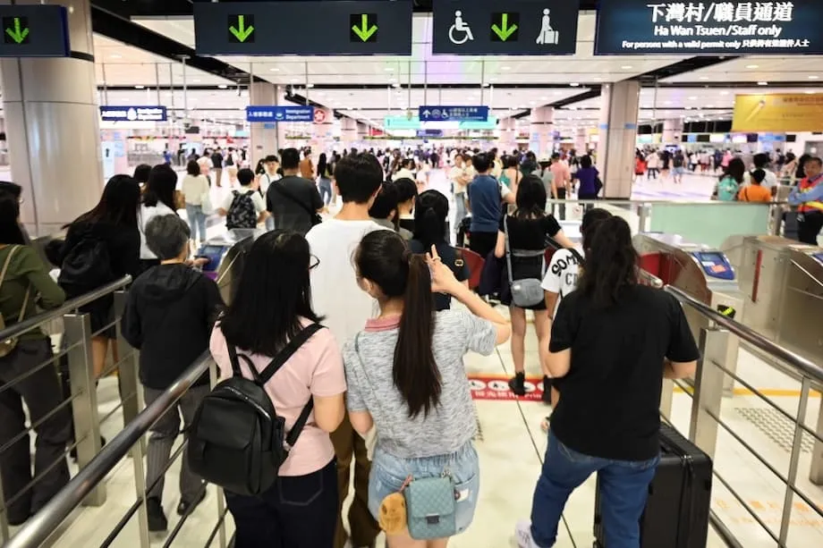 La semaine d’or en Chine bat des records de fréquentation, les touristes soucieux de leur budget recherchant des séjours avantageux en Chine et à l’étranger