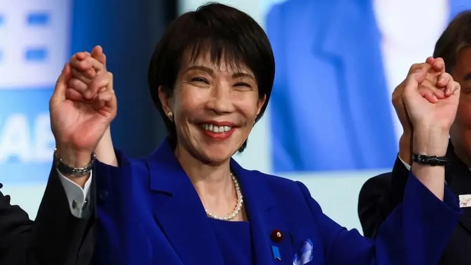 Sanae Takaichi en passe de devenir la première femme Première ministre du Japon, sur fond de turbulences au sein de son parti