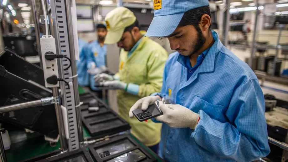 Le grand plan indien de 2,7 milliards de dollars pour produire des composants électroniques dans le pays reçoit ses premiers soutiens majeurs