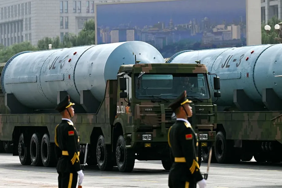 Des images satellite révèlent l’essor massif des usines de missiles chinoises et ses objectifs stratégiques
