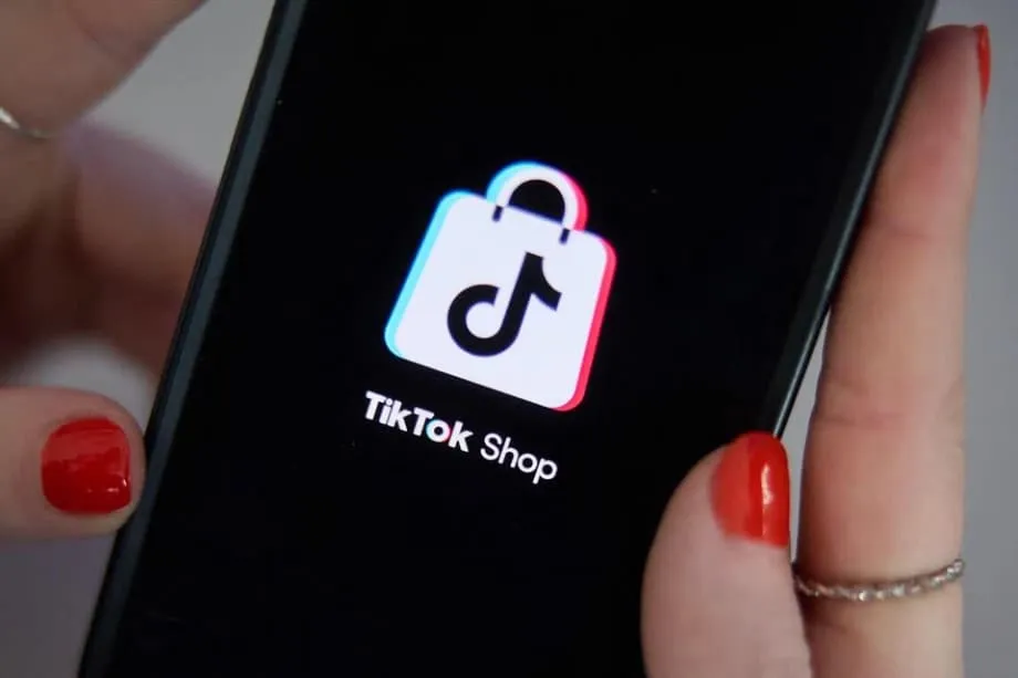 L’Indonésie ordonne aux plateformes de commerce en ligne de mettre fin à la vente de vêtements d’occasion importés