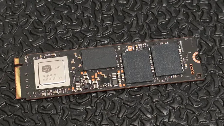 L’essor de l’IA met sous tension le marché japonais des composants PC, tandis que les boutiques d’Akihabara rationnent SSD, HDD et RAM