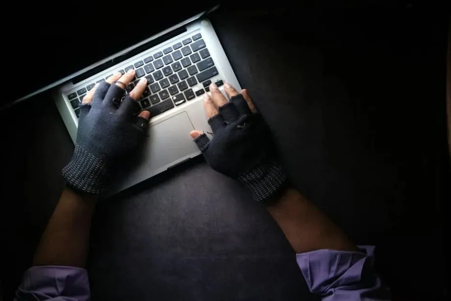 Le groupe nord-coréen Konni détourne Google Find Hub et KakaoTalk pour effacer des téléphones et diffuser des logiciels malveillants en Corée du Sud