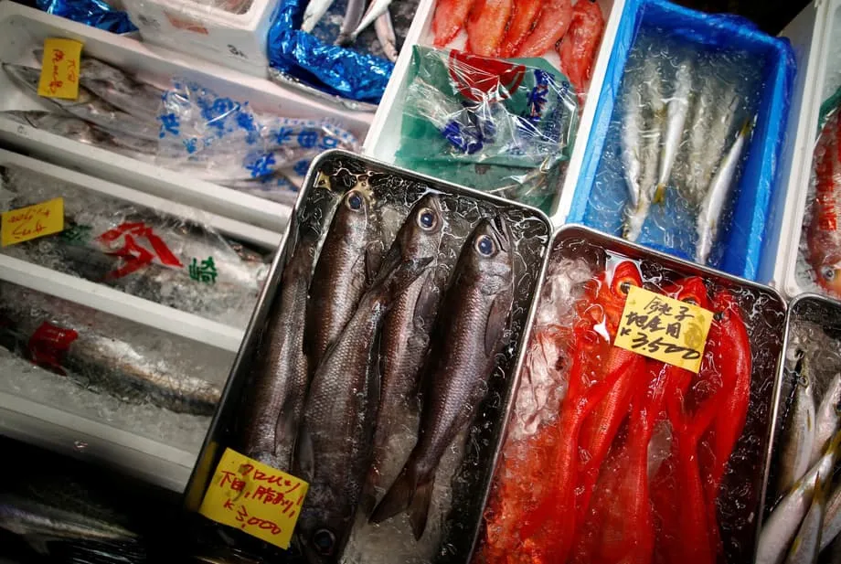 Pékin rétablit l’interdiction des produits de la mer japonais et met en garde Tokyo après des propos sur la défense de Taïwan