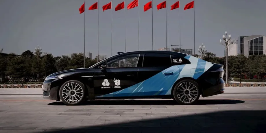 La Chine lance la production de batteries tout solide pour véhicules électriques, avec l’objectif de doubler leur autonomie