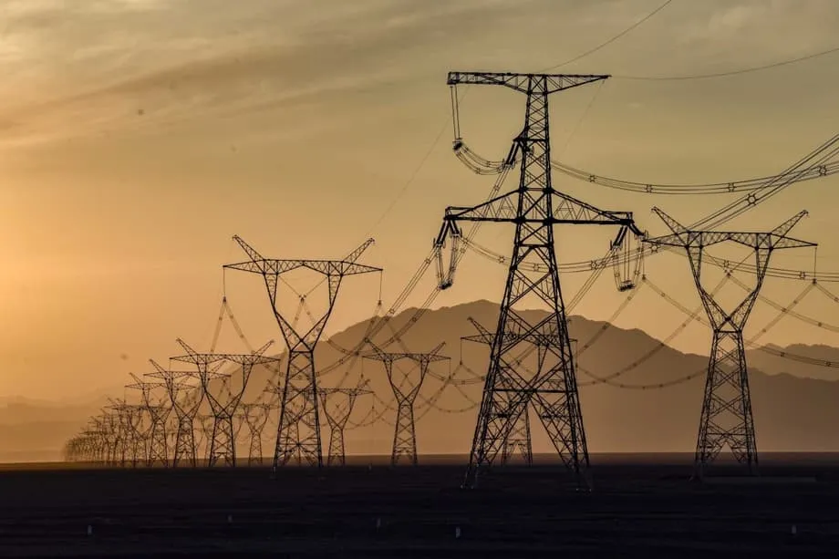 La technologie chinoise de rétablissement ultra-rapide après une panne redéfinit la résilience des réseaux électriques mondiaux