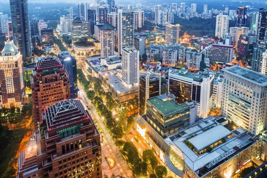 Les données sur le commerce de détail à Singapour alimentent le débat sur l’influence des chaînes étrangères