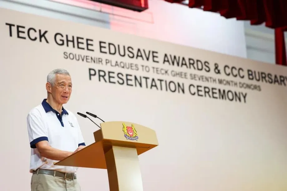 Les Singapouriens doivent se perfectionner en permanence face à l’incertitude mondiale, selon Lee Hsien Loong