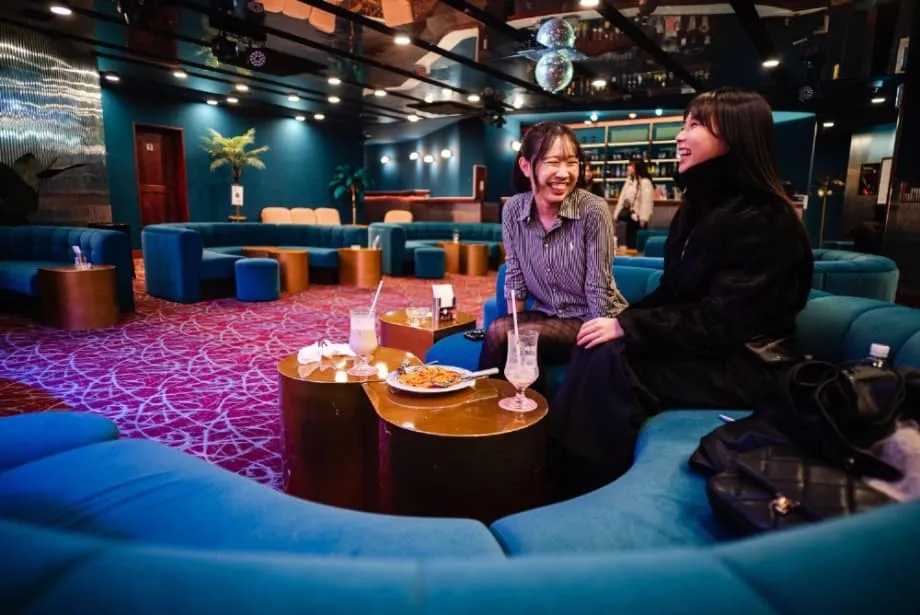 Renaissance des kissaten : comment la jeunesse japonaise a sauvé son patrimoine caféier