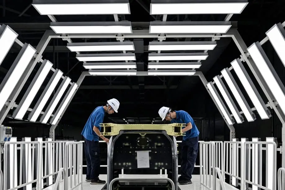 Le Guangdong, puissance industrielle chinoise, abaisse son objectif de croissance pour 2026 face à la crise immobilière