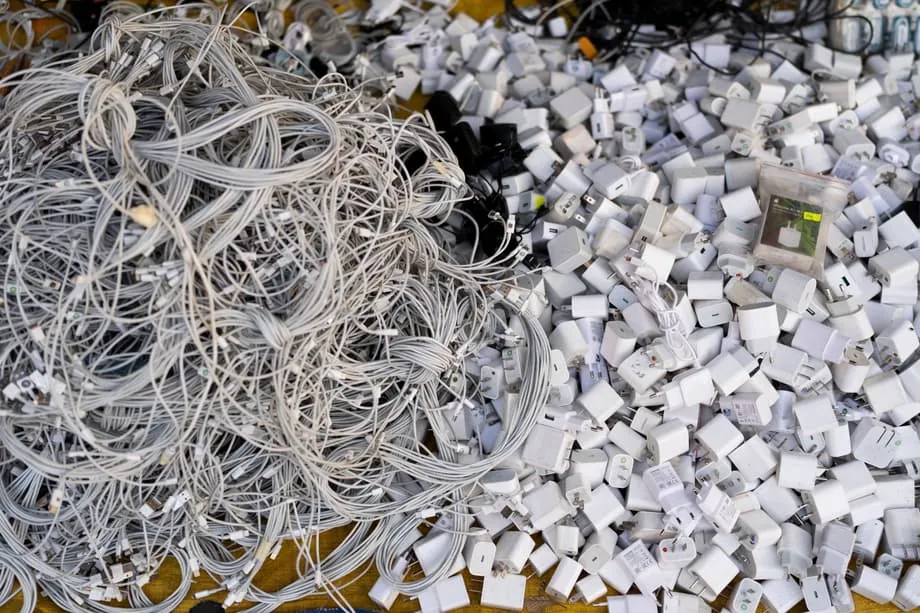 La Malaisie interdit immédiatement toutes les importations de déchets électroniques dans le cadre d’une vaste opération anticorruption