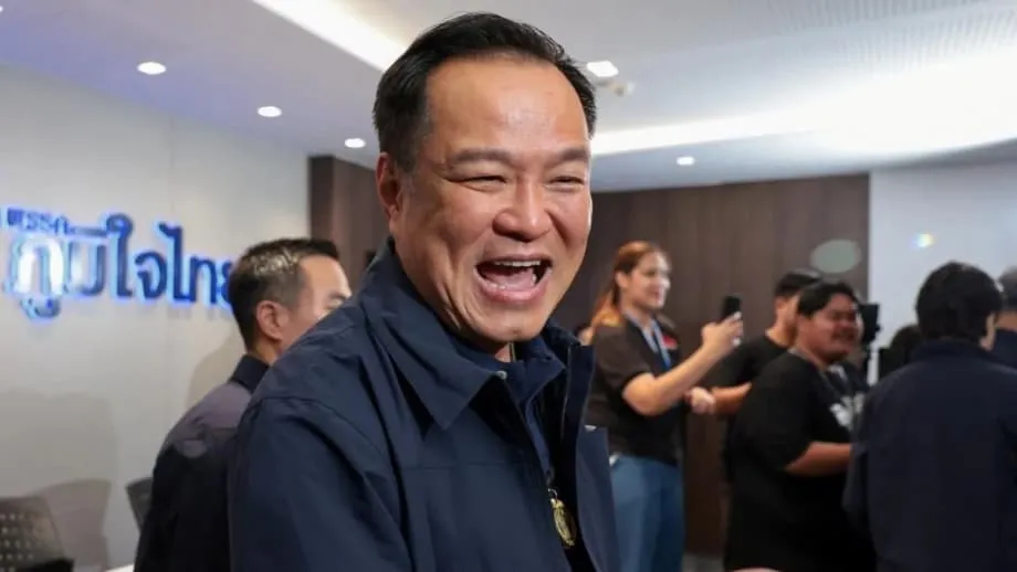 Le Bhumjaithai remporte une victoire historique en Thaïlande, porté par la vague nationaliste