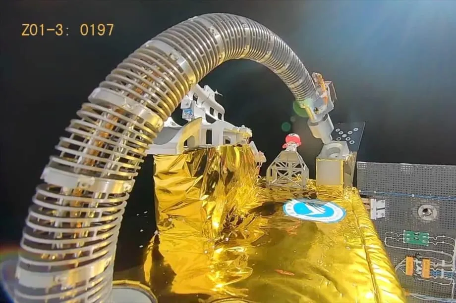 Un satellite chinois réalise une première avancée dans le ravitaillement en orbite grâce à un bras robotisé tentaculaire