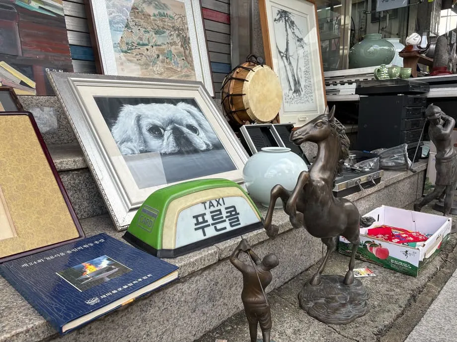 Le marché de rue dominical de Séoul : une chasse au trésor au cœur de cinq kilomètres de chaos et d’histoire