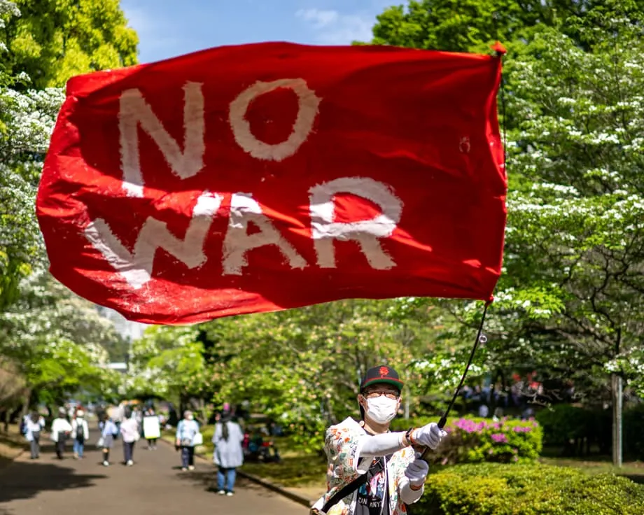 La jeunesse japonaise se mobilise contre la révision constitutionnelle, à l’heure où le pacifisme traverse sa plus grande épreuve