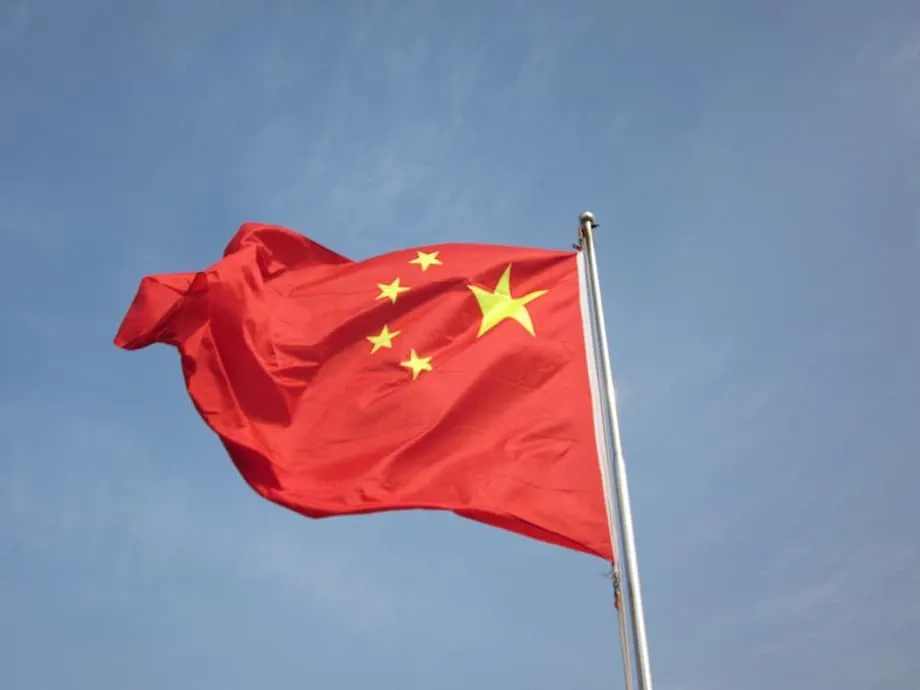 La justice chinoise fixe une limite : les entreprises ne peuvent pas invoquer l’IA pour licencier des salariés