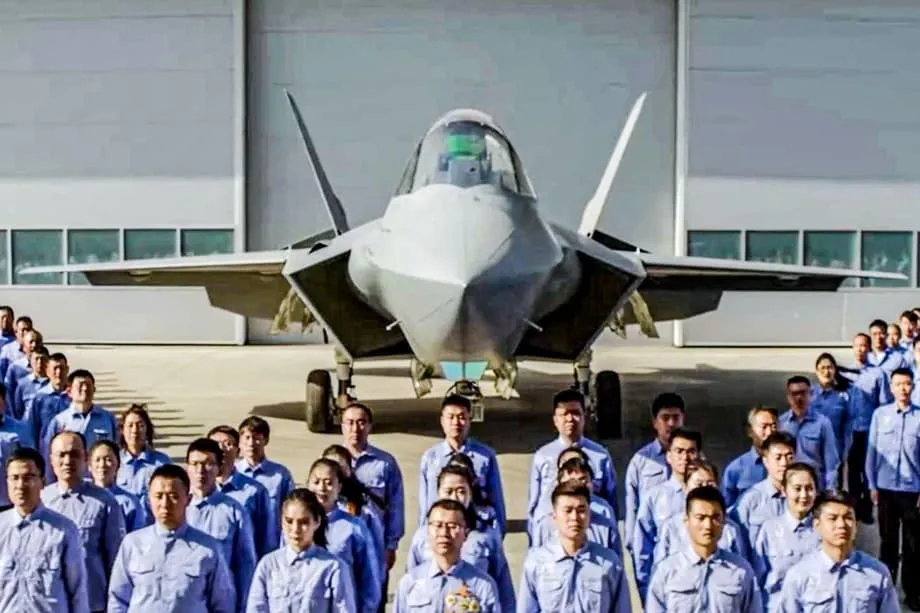 Le Pakistan conclut un accord pour des chasseurs furtifs chinois J-35, un tournant majeur pour sa puissance aérienne