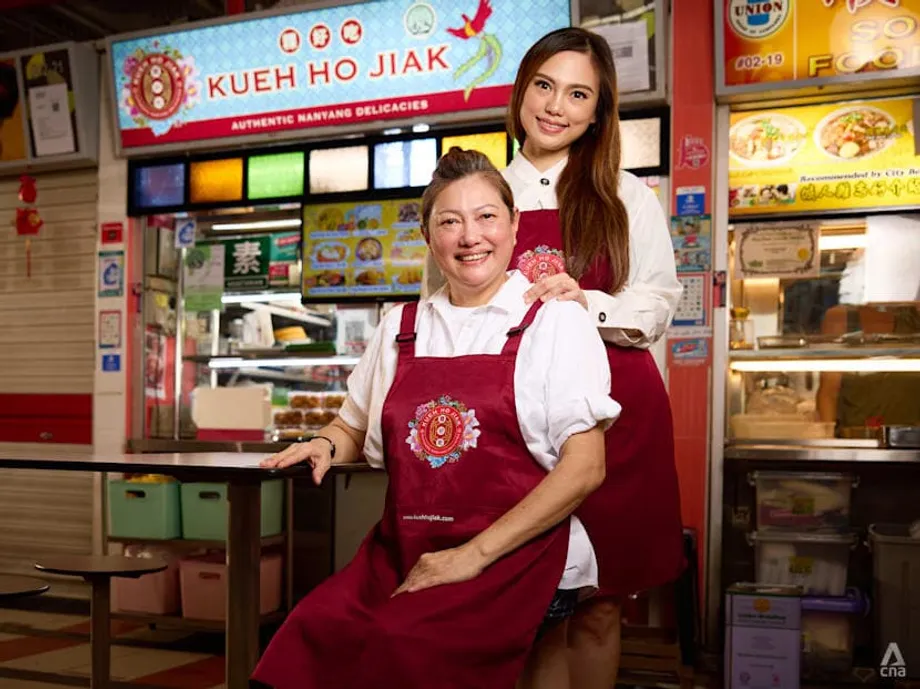 Dans les coulisses de Kueh Ho Jiak : comment Sandy Tan fait vivre la tradition singapourienne du kueh