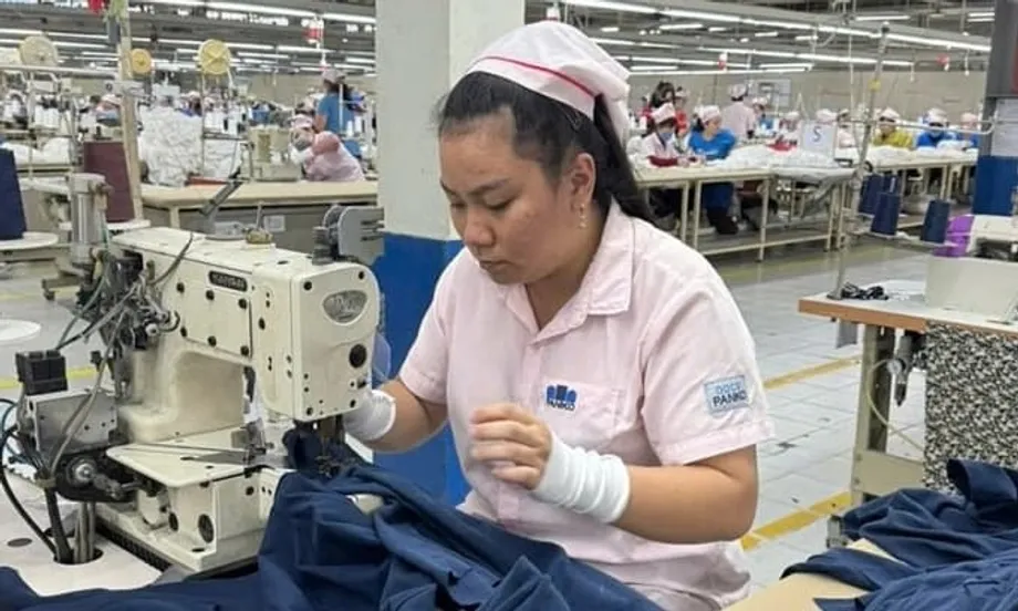 Perte d’emploi et incertitude : des ouvriers du textile vietnamiens confrontés à une fermeture à l’approche du Têt