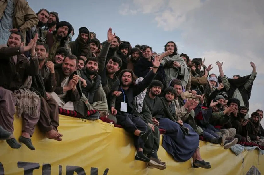Le championnat national de bouzkachi rassemble des milliers de personnes à Kaboul