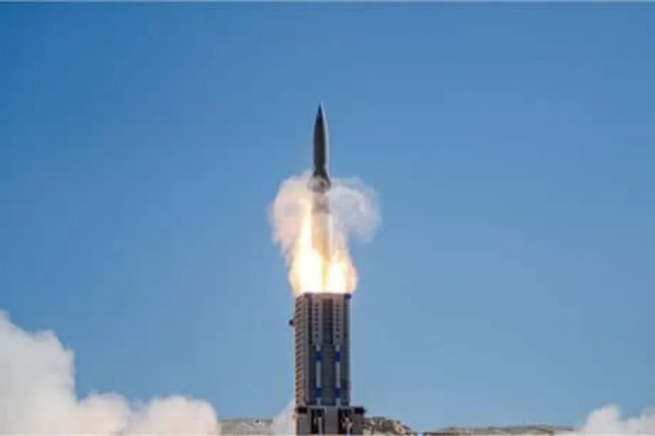 Le Japon déploie ses premiers missiles à longue portée de conception nationale, un tournant historique dans sa politique de défense