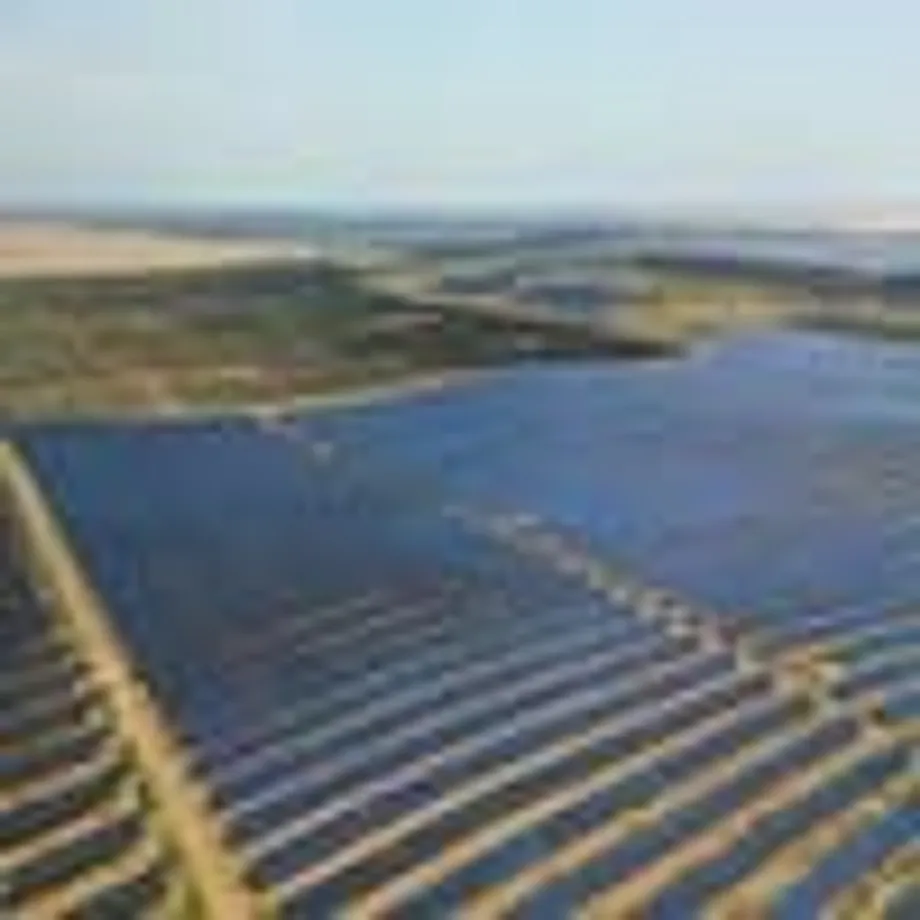 La Chine mise gros sur les énergies propres tout en assouplissant ses objectifs de réduction des émissions dans son nouveau plan quinquennal