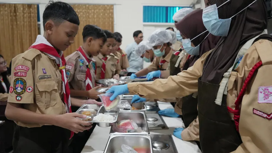 Indonesia Adds 980 MBG Kitchens as Remote Areas and Stunting Hotspots Take Priority