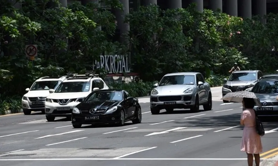 Pourquoi Singapour est la ville d’Asie du Sud-Est où acheter une voiture coûte le plus cher : décryptage du rapport Julius Baer