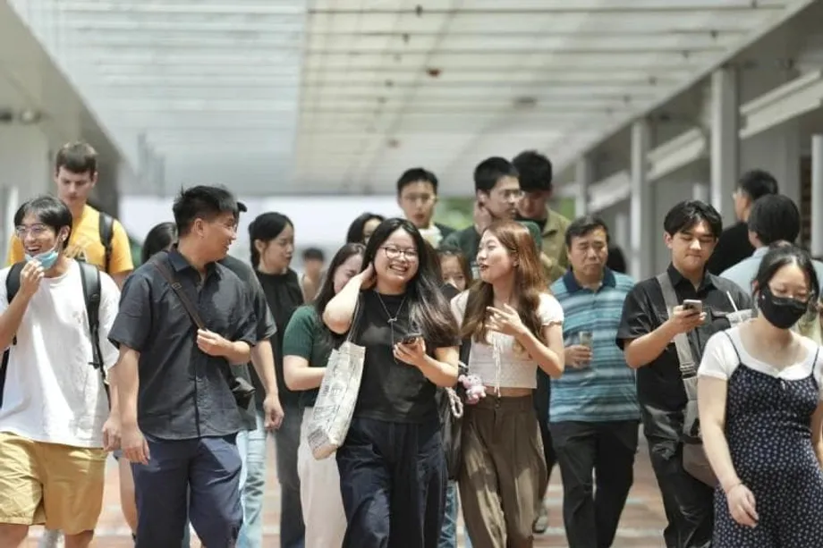 Hong Kong et Singapour se disputent les étudiants étrangers alors que les choix d’études évoluent